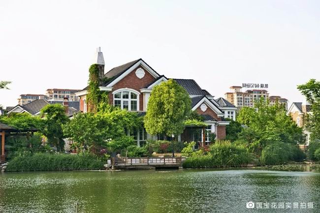 生活在有湖的地方，是對人生的浪漫私藏